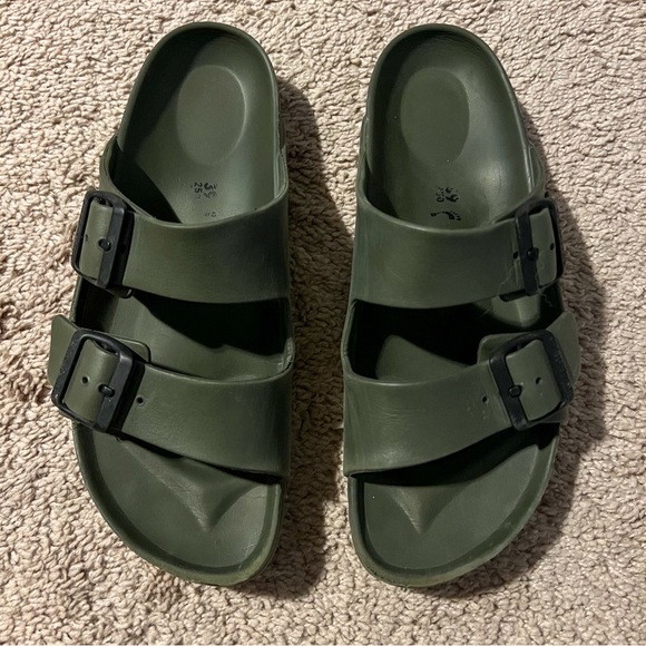 Birkenstock Size 39 Arizona Eva Plastic Sandals Dark Green 39 (8-8.5 women's) - Picture 7 of 7